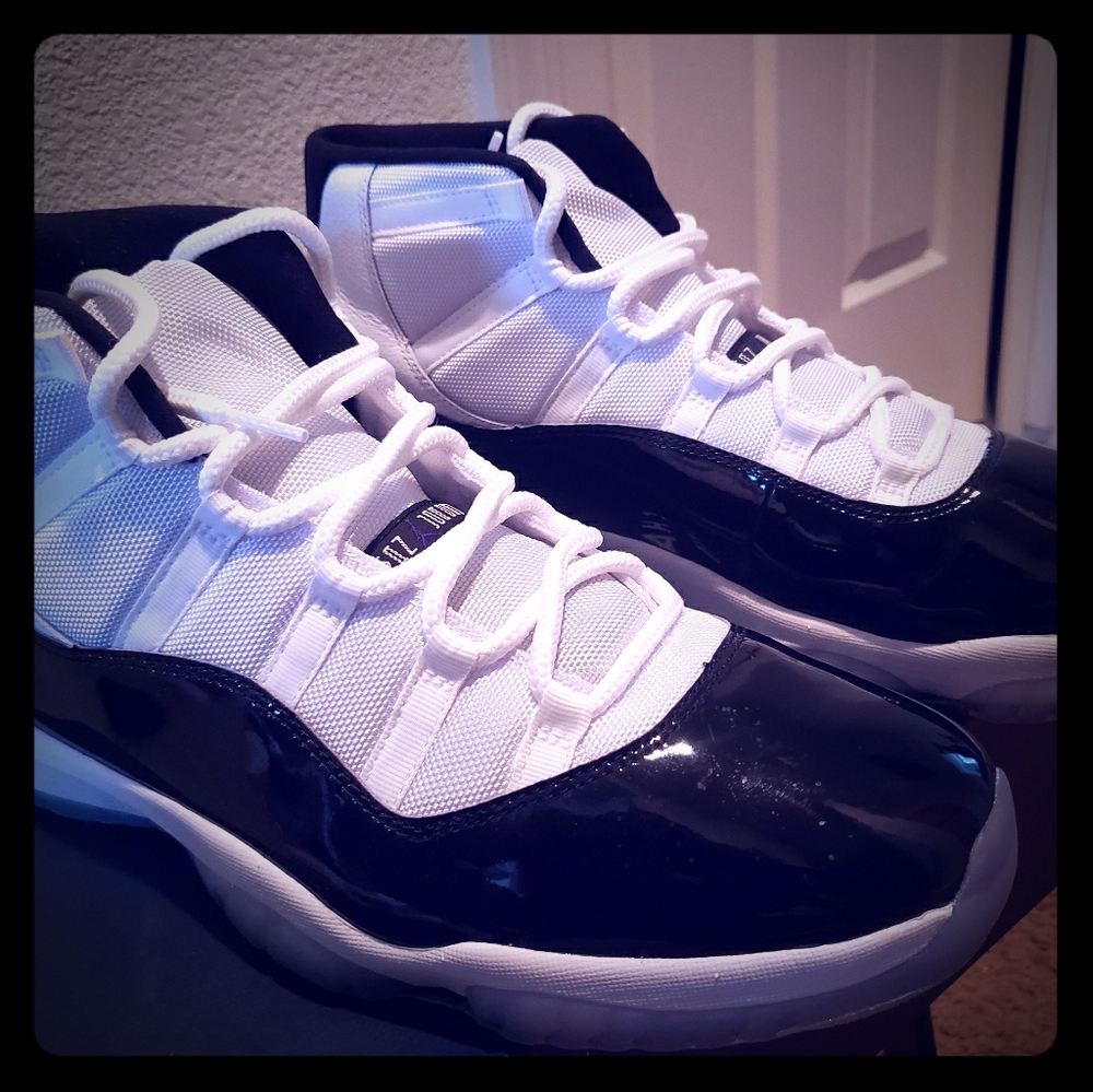 JORDAN Retro 11 (Concord)